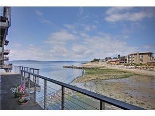 3717 Beach Dr, Seattle WA  98116-3031 exterior