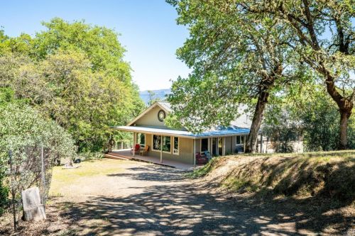 7160 Black Bart Trl, Redwood Valley, CA 95470-9409