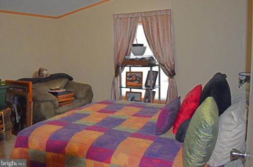 52 Country View Est, North Newton PA  17241-8749 exterior