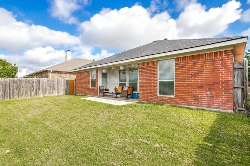 4561 Wheatland Dr, Fort Worth TX  76179-5082 exterior