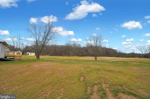 275 Georgetown Rd, Littlestown PA  17340-9757 exterior