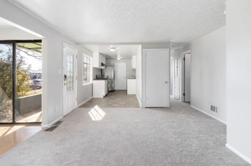 7955 Hollywood St, Denver CO 80022-1012 exterior