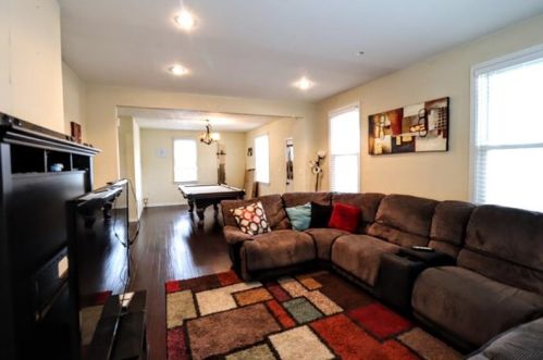 2606 Main St, Pittsburgh, PA 15235-3645