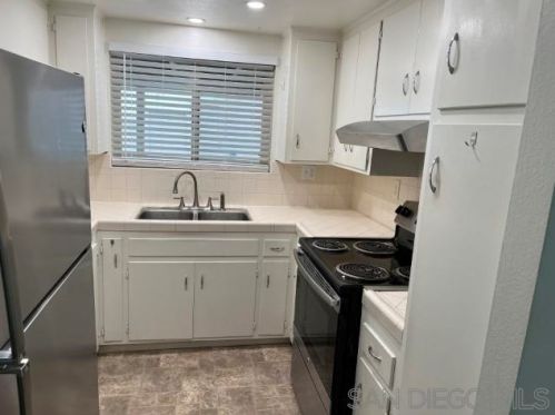 1218 Spruce St, San Diego CA  92105-3749 exterior