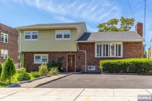 390 Jersey Ave, Fairview, NJ 07022-1200