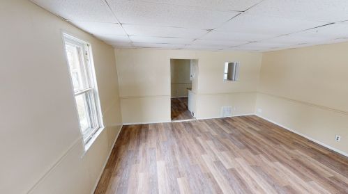 1112 Webster St, Hermitage, PA 16121-1232