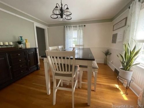 16 Esther Ave, Waterbury CT  06708-4819 exterior