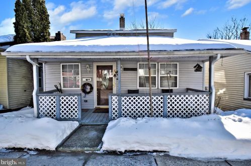 750 Princeton Ave, Palmerton, PA 18071-1119