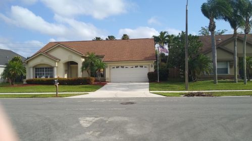 5 Meadows Park Ln, Boynton Beach, FL 33436-9009