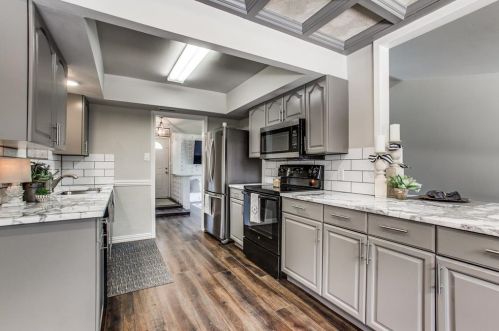 1001 Meadow View Cir, Richardson TX  75080-2932 exterior