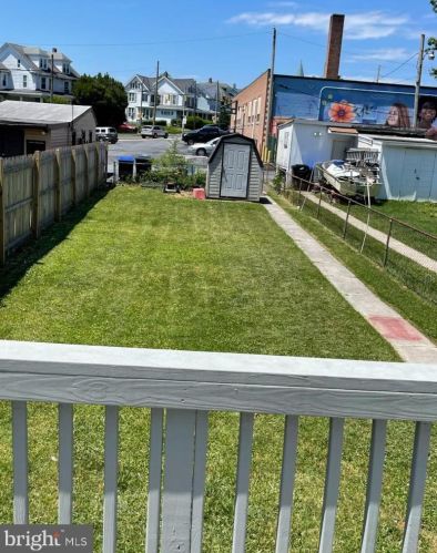 305 29 St, Harrisburg PA 17103-1919 exterior