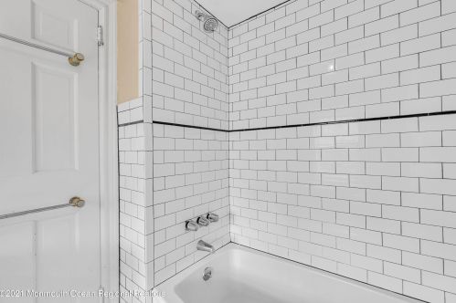 741 Roseld Ave, Tinton Falls NJ  07712-4149 exterior