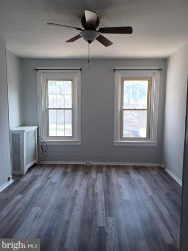 443 Sandy St, Norristown, PA 19401-5156