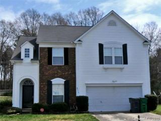 6114 Foster Brook Dr, Charlotte, NC 28216-1579