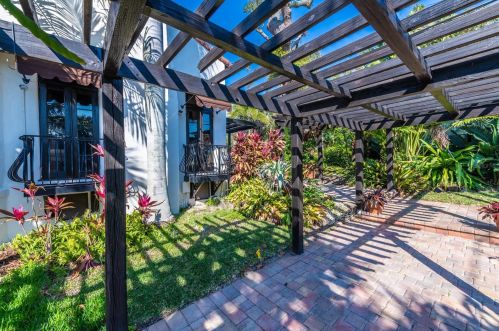 420 Ocean Dunes Rd, Daytona Beach FL  32118-4914 exterior