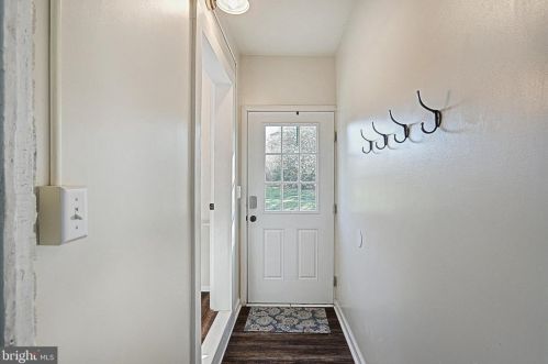 792 Delta Rd, Red Lion PA  17356-9167 exterior