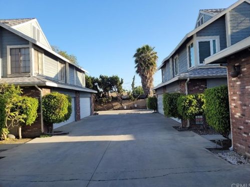 9244 Ramona St, Bellflower, CA 90706-6480