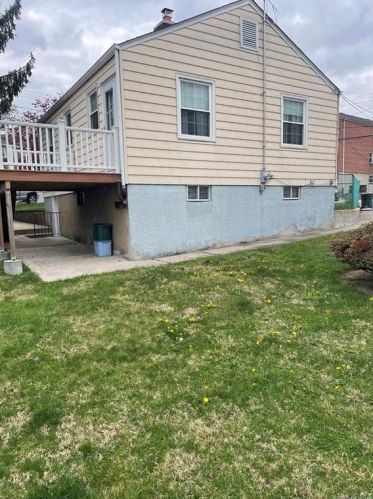 2562 Flint Ave, Bronx NY  10475-1004 exterior