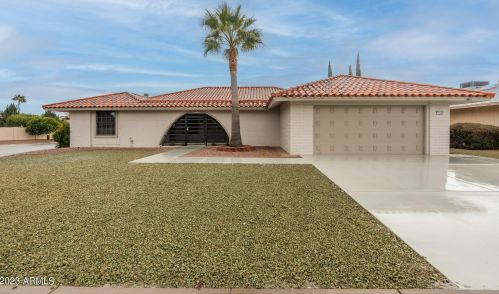 13103 Castlebar Dr, Sun City, AZ 85375-2501