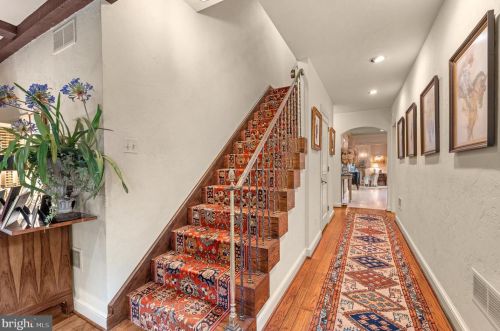 71 Tunbridge Rd, Haverford PA  19041-1038 exterior