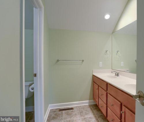 885 Crooked Stick Dr, Navy Sup Dpt PA  17050-2298 exterior