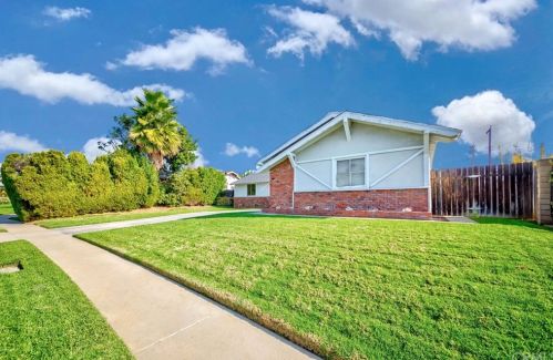 1331 Lurline Ln, Tustin, CA 92780-2850