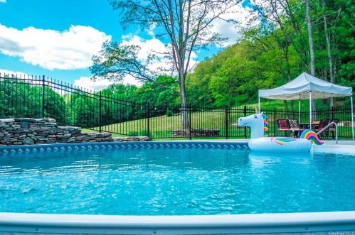 70 Muthig Rd, Hurleyville NY  12747-5056 exterior