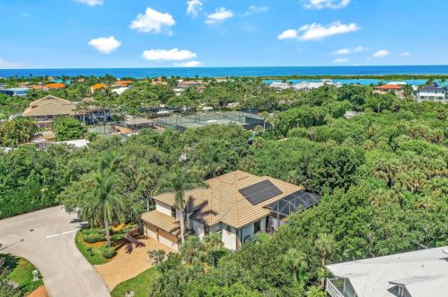 350 Gumbo Limbo Ln, Marco Island FL  34145-1865 exterior