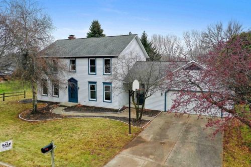 3548 Fayette Ln, Green Bay, WI 54311-7381