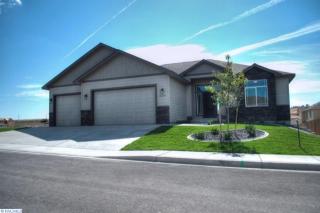 10381 18th Pl, Kennewick, WA 99338-7201