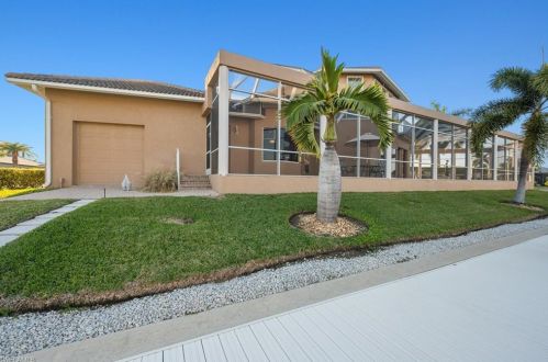 231 Geranium Ct, Marco Island, FL 34145-4215