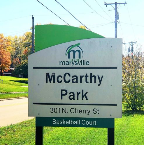 815 Lakeview Dr, Marysville OH  43040-1238 exterior