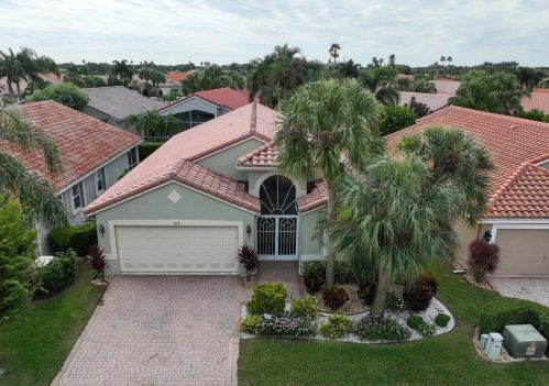 7038 Haviland Cir, Boynton Beach FL  33437-6472 exterior