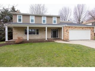 5507 Veldon Cir, Canton, OH 44721-3445