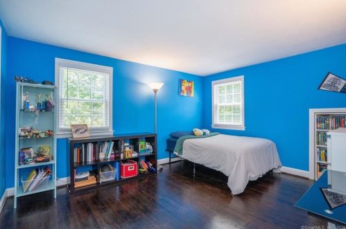 200 Mountain Rd, Hartford CT  06111-1509 exterior
