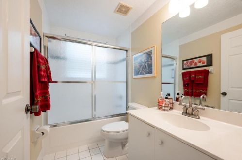6260 Huntington Lakes Cir, Naples, FL 34119-7952