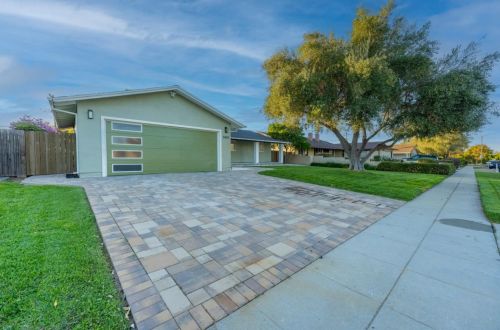 6465 Little Falls Dr, San Jose, CA 95120-4048