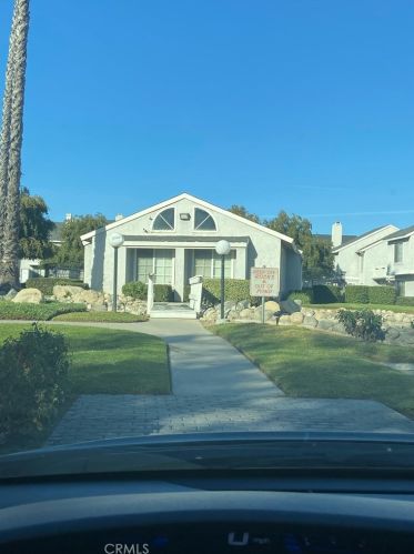 186 Walnut Ave, Rialto CA  92376-3446 exterior