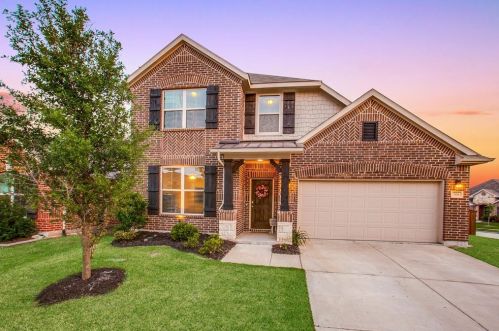 504 Bird Creek Dr, Oak Point, TX 75068