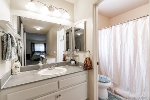 2586 Manzana Way, San Diego CA  92139-1438 exterior