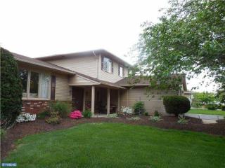 6 Golden Crest Ct, Trenton, NJ 08691-3313