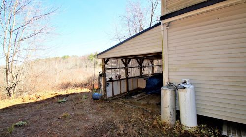 17 Shr Dr, Raymond NH 03077-1313 exterior