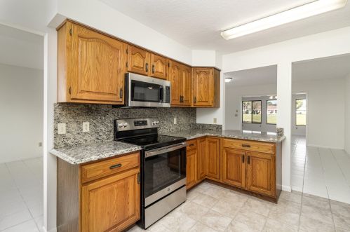 1271 Continental Ave, Melbourne FL 32940-6701 exterior