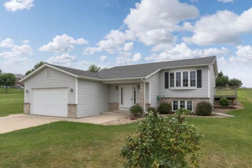 1013 3rd Ave, Byron, MN 55920-1535
