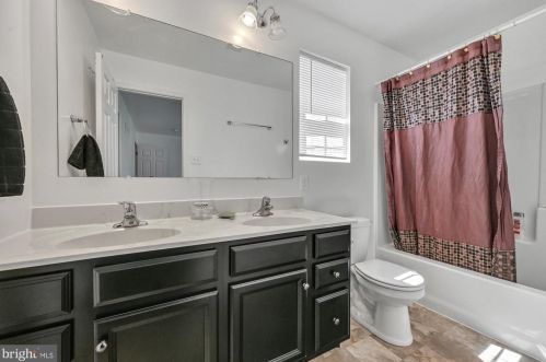 11 Bittendorf Way, Swartzville PA  17569-7001 exterior