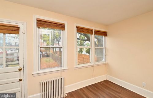 2015 Naylor Rd, Washington DC 20020-4515 exterior