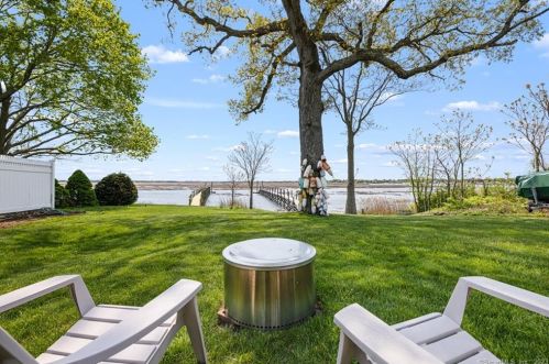 259 Housatonic Dr, Milford CT  06460-4935 exterior