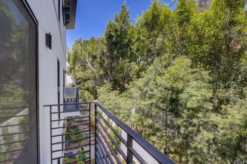 4809 Carpenter Ave, North Hollywood CA  91607-3204 exterior