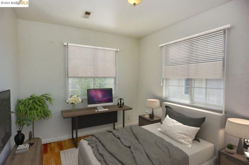 7117 Herbert Guice Way, Oakland CA  94621-3212 exterior