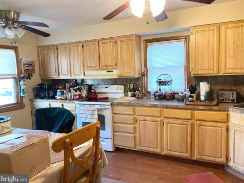 111 Dubois Ave, West Deptford, NJ 08096-5003